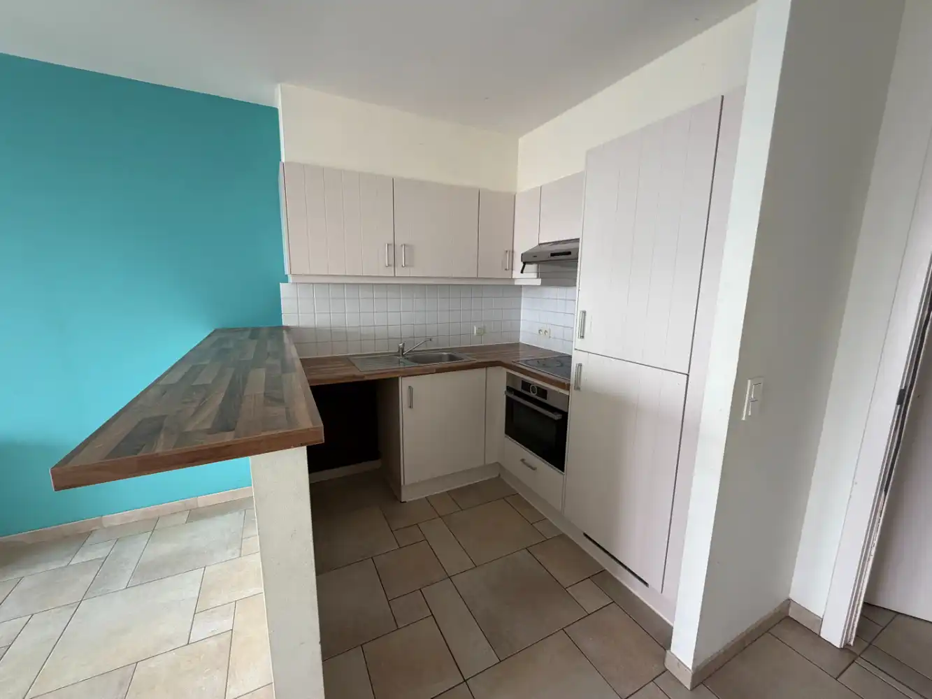 Appartement met twee slaapkamers en terras met zicht op de Haven te Zeebrugge. foto 5