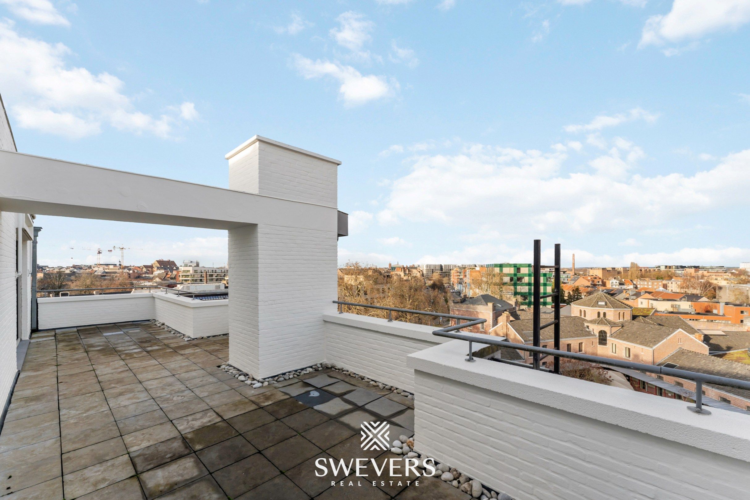 Exclusief duplex penthouse met royale terrassen in het hart van Hasselt foto 33