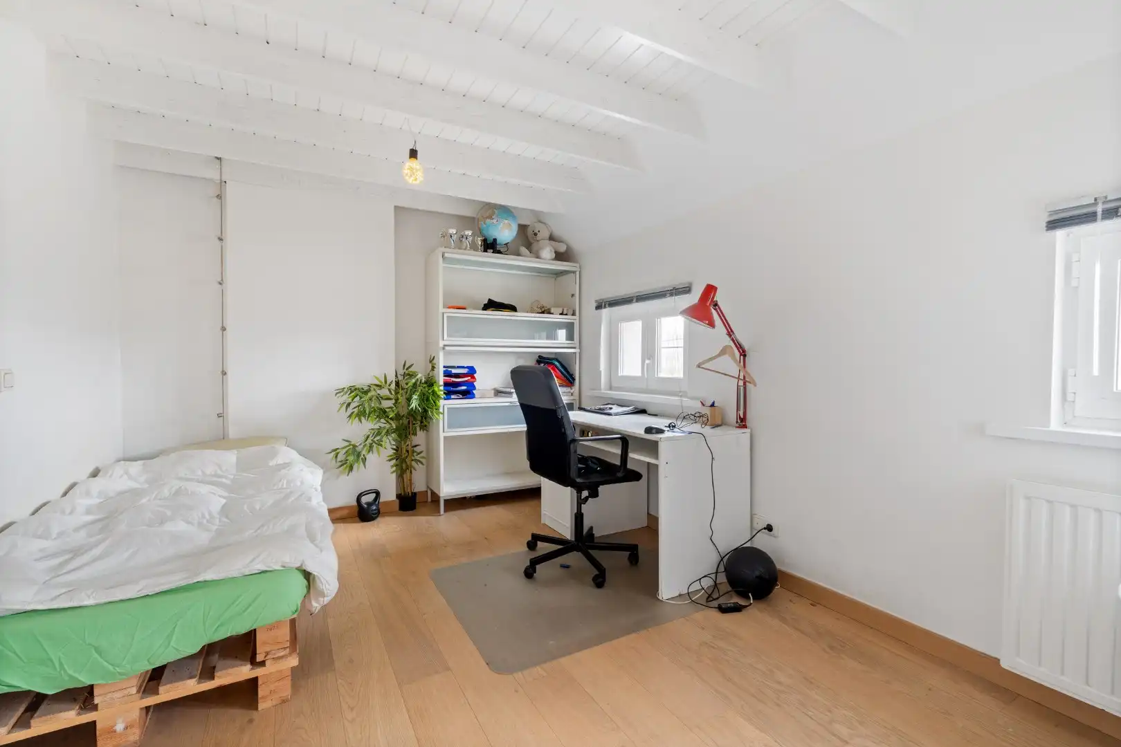 Instapklare halfopen woning te huur in het landelijke Lapscheure met prachtig open zicht op de velden foto 7