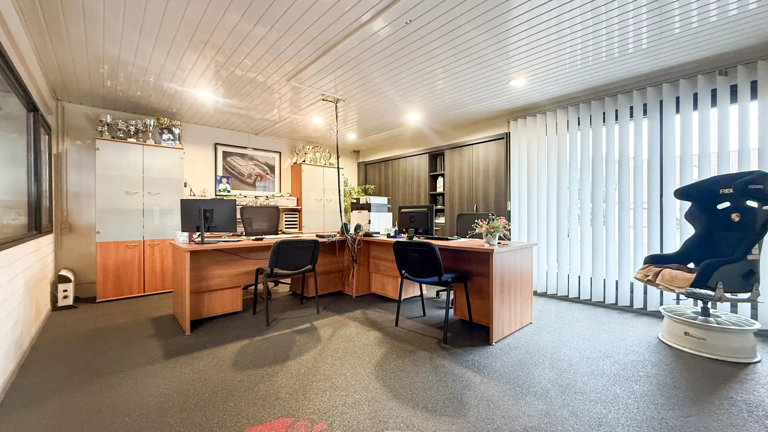 Perfect onderhouden magazijn met gelijkvloerse woning! foto 18