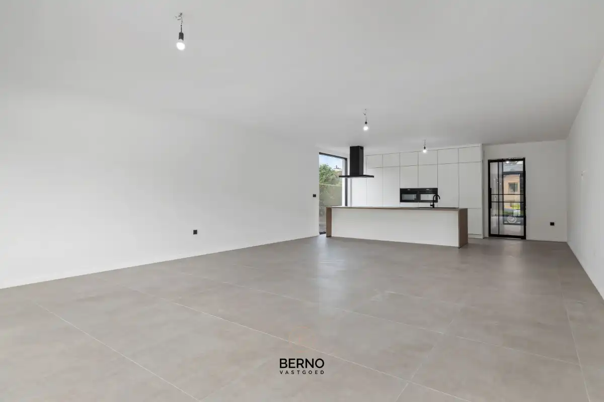 Nieuwbouwwoning met zuidwestgerichte tuin foto 3