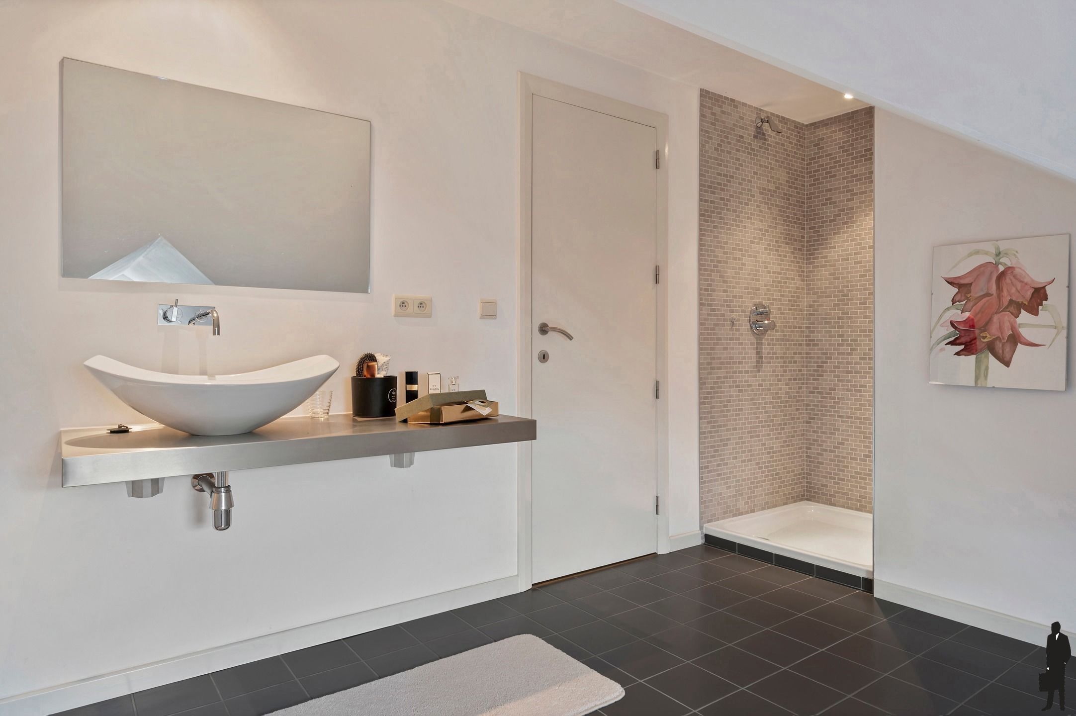 Unieke en zéér centraal gelegen villa op een parkdomein van ca. 9.847 m²! foto 35