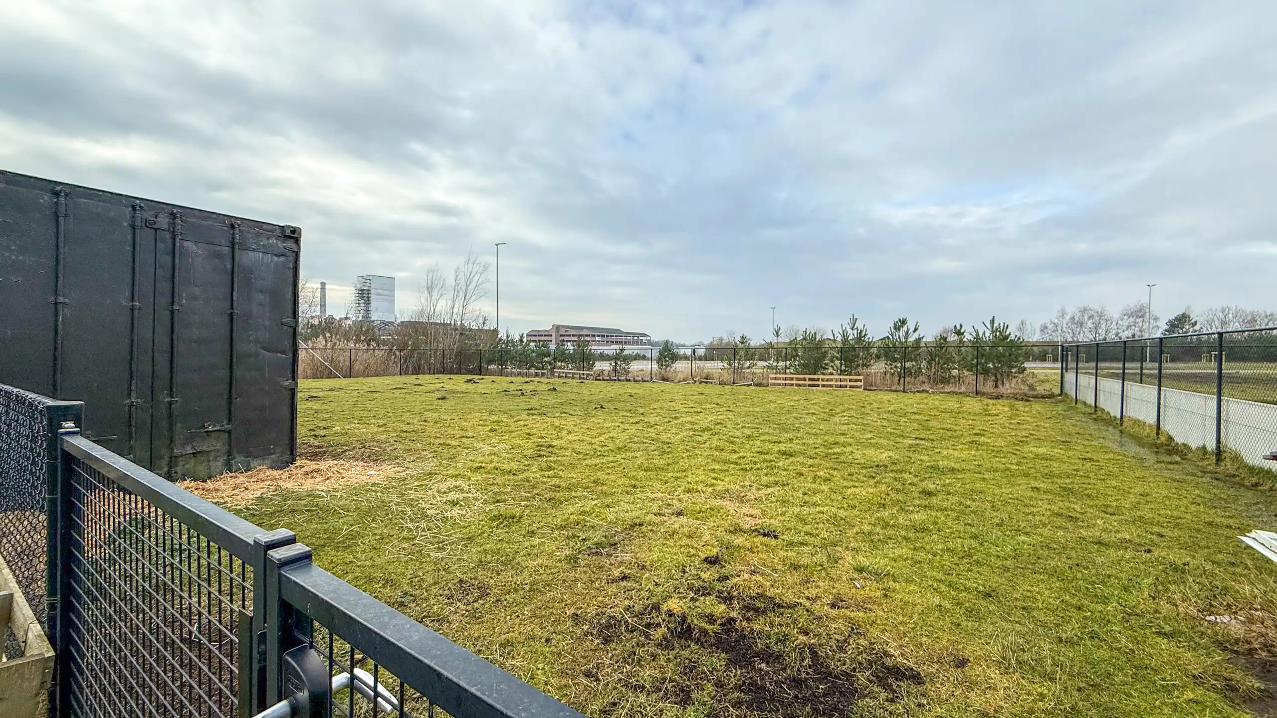Veelzijdig industrieel pand met woonst en zonnepanelen! foto 74