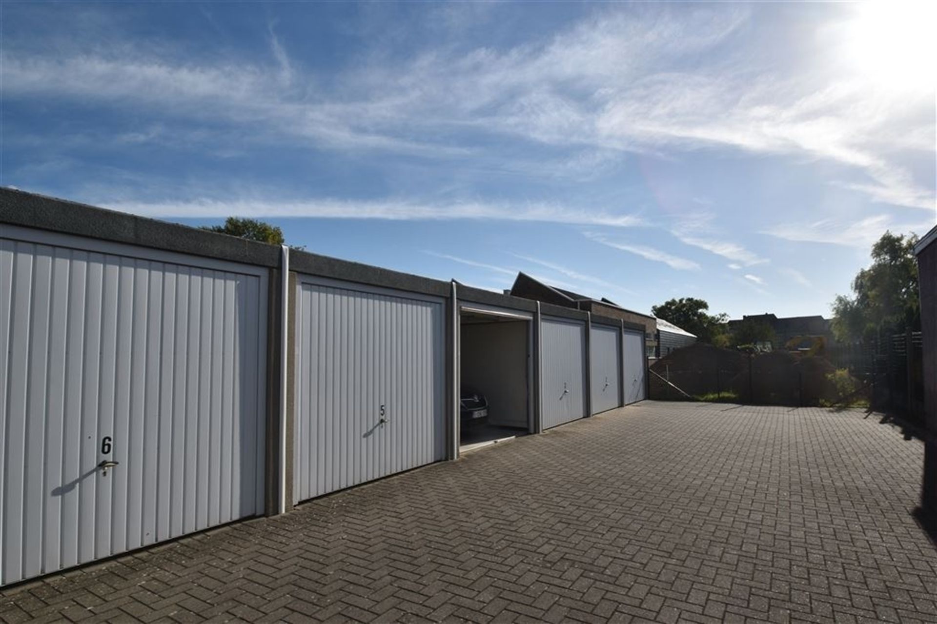 Ruim appartement met 2 slaapkamers in centrum Merchtem  foto 4