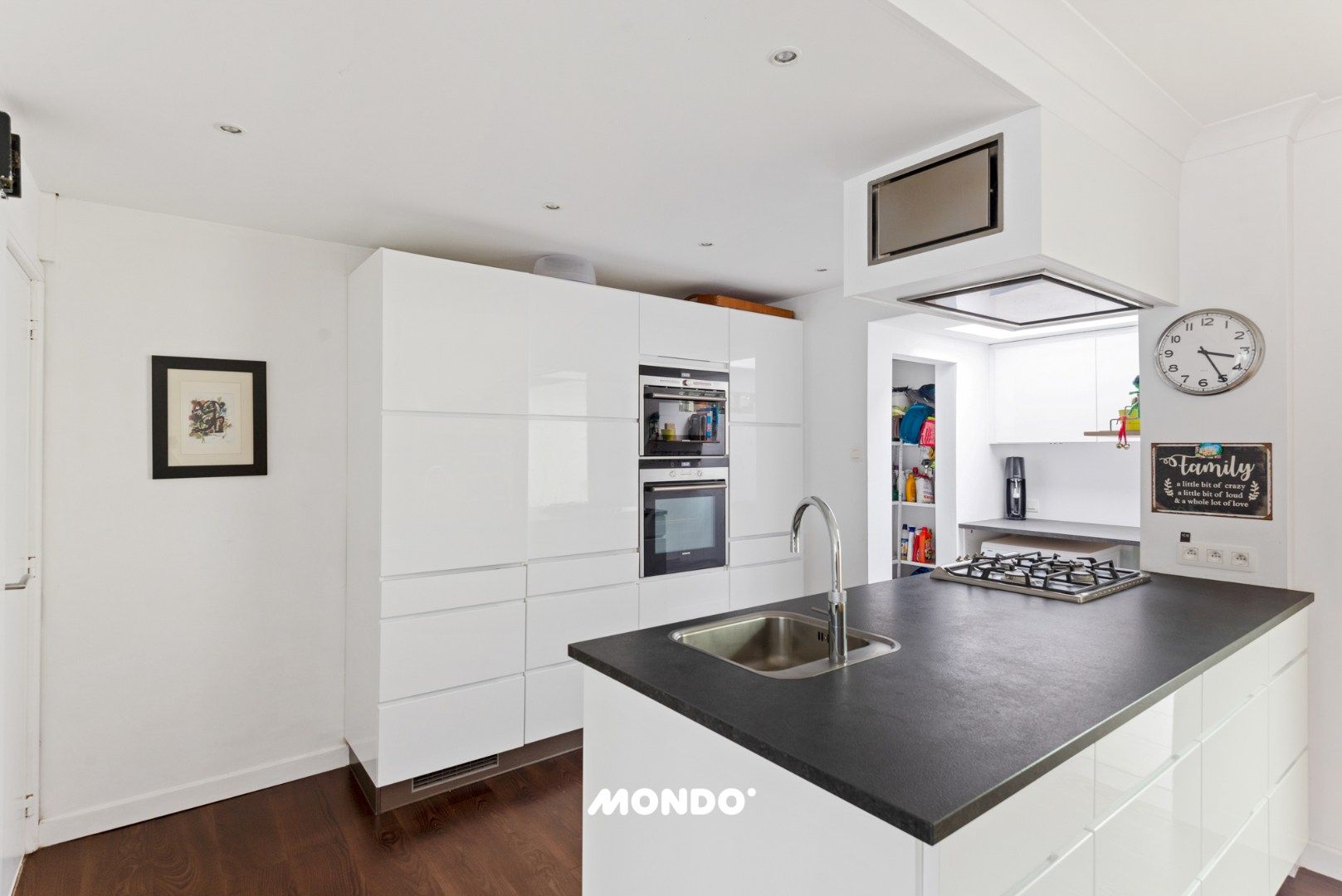 Instapklare woning met 4 slaapkamers in een rustige buurt! foto 4