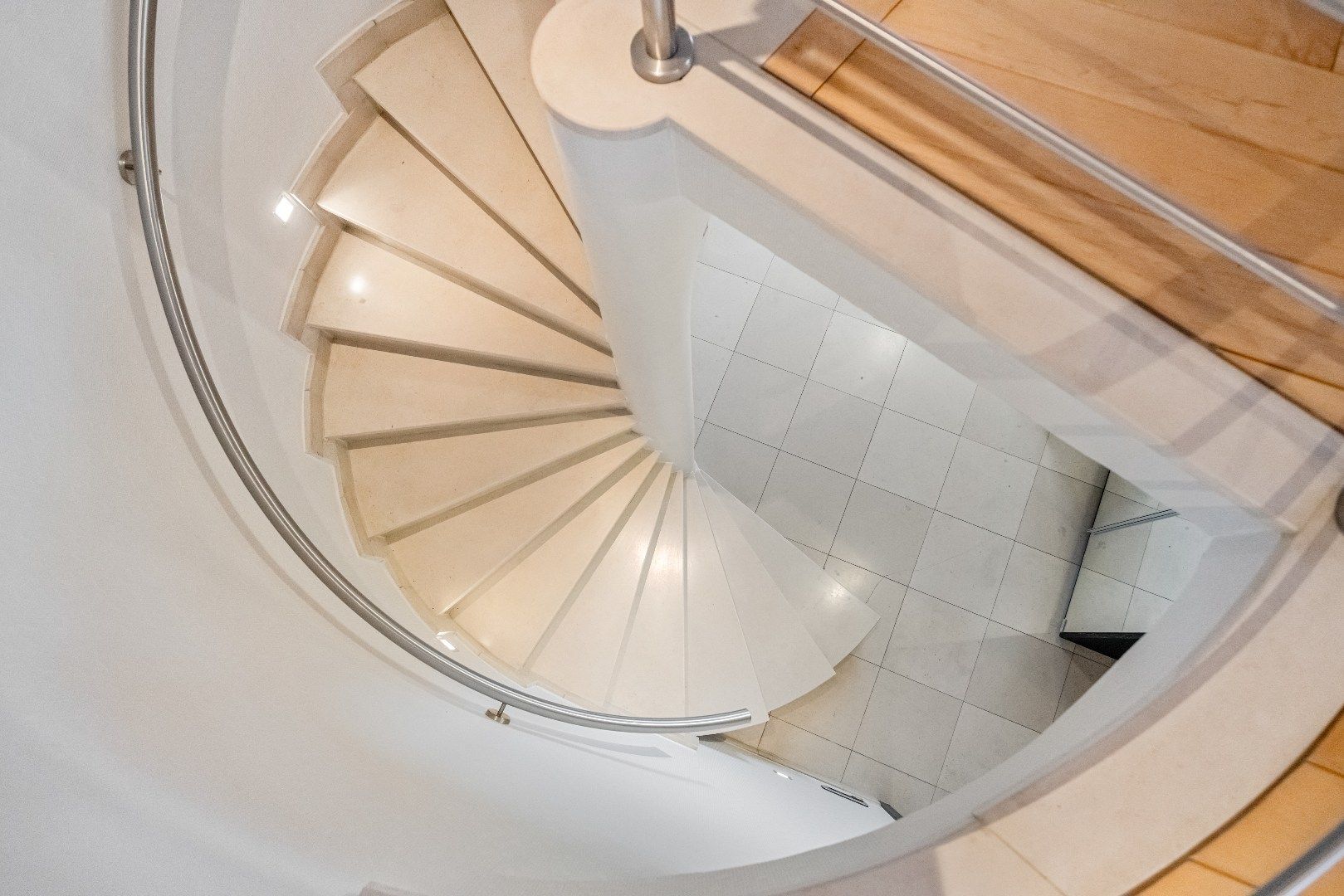 Gezellige, lichtrijke woning met vele extra's ! foto 7