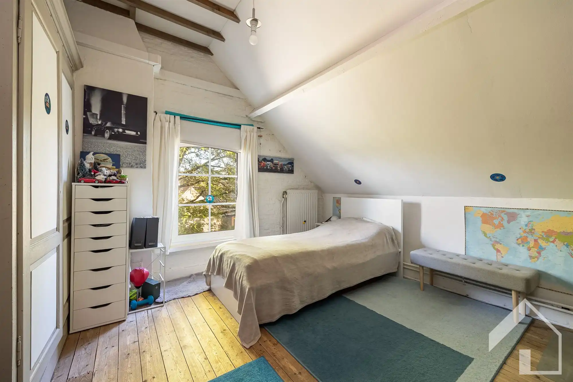 Unieke hoeve bestaande uit 2 individuele woningen en atelier foto 10