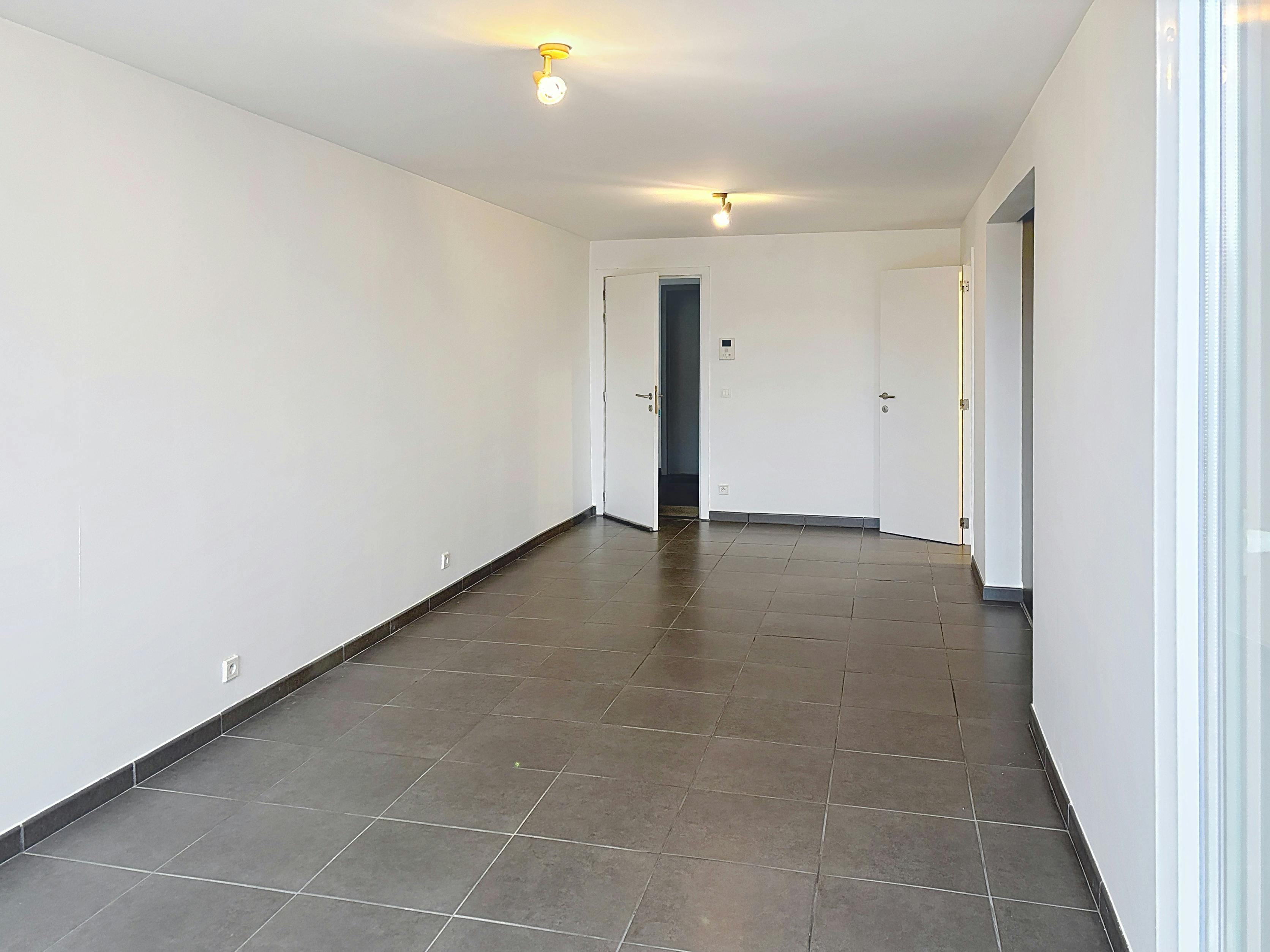 Ideaal starters of investeringsappartement te Kortrijk foto 2