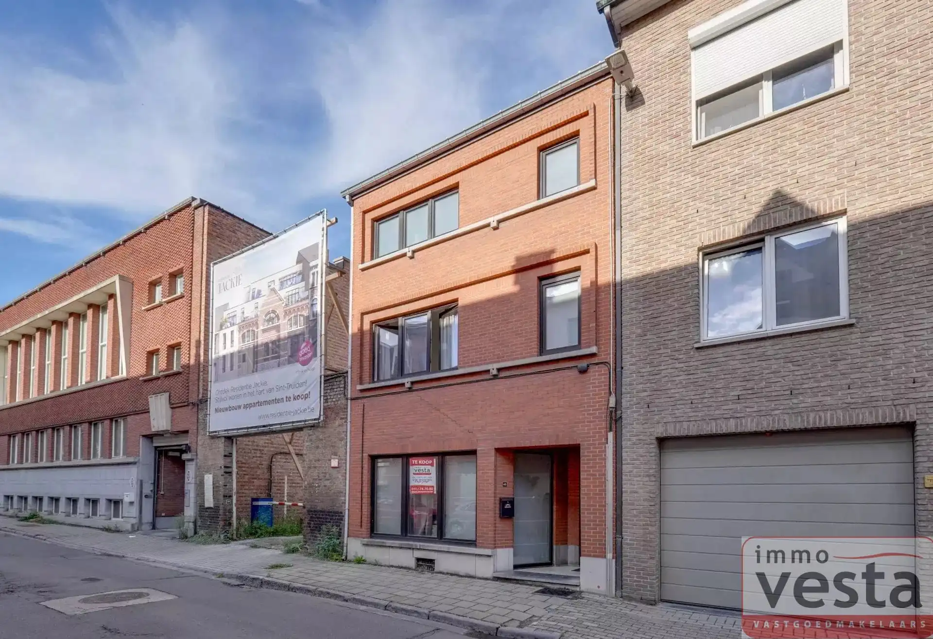 Hoofdfoto van de publicatie: Degelijke eengezinswoning nabij centrum