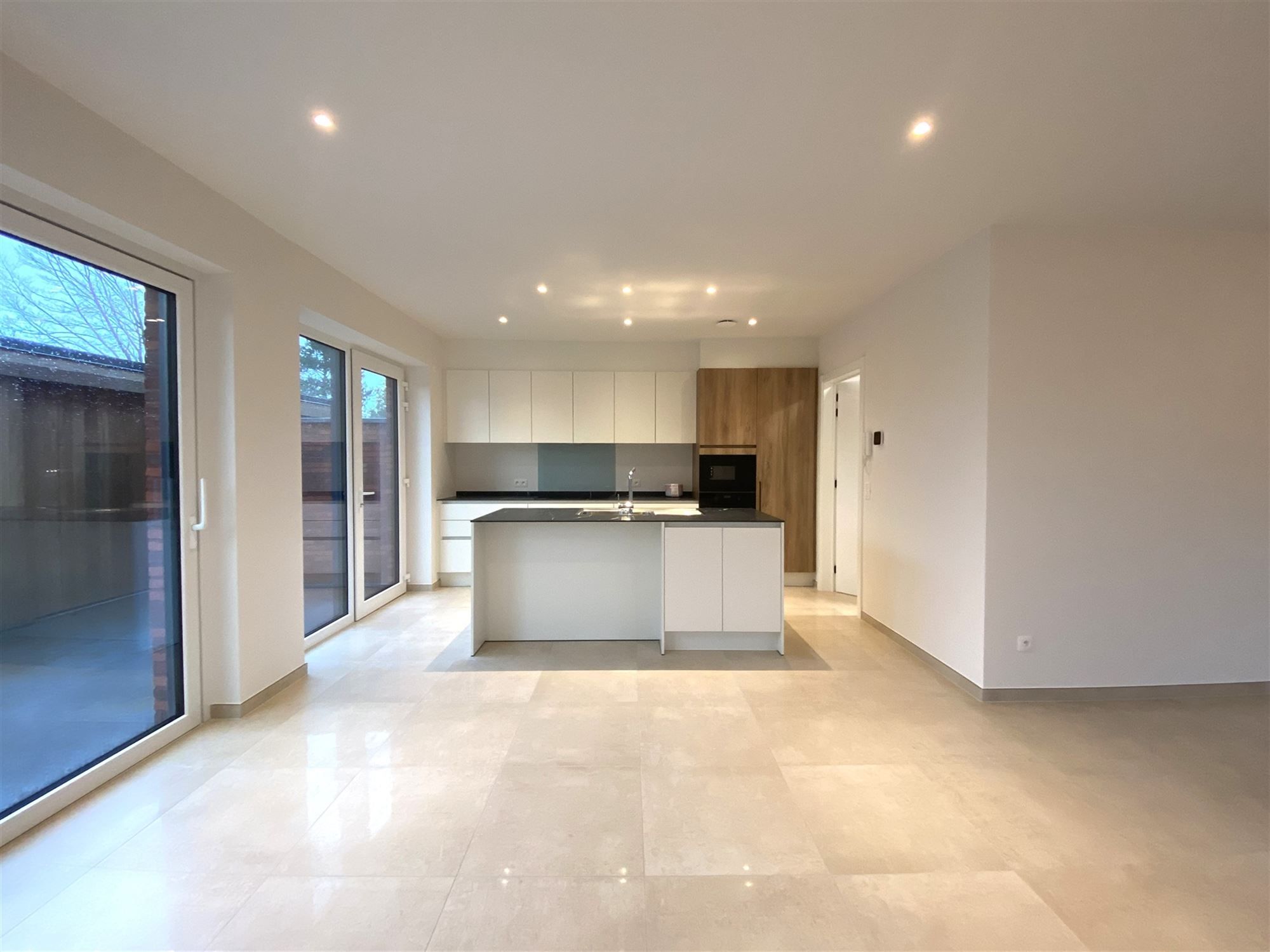 Nieuwbouwwoning te Kluizen met optimale ruimteverdeling en hedendaagse afwerking foto 8