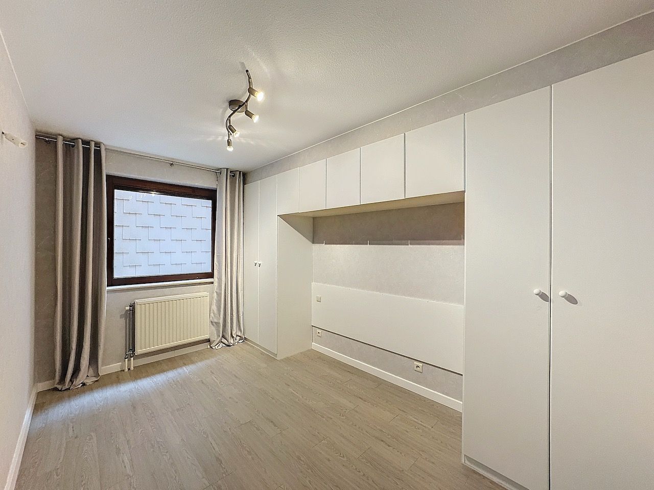 Bijzonder ruim één slaapkamer app. op een boogscheut van de Zee & het Heldenplein foto 17