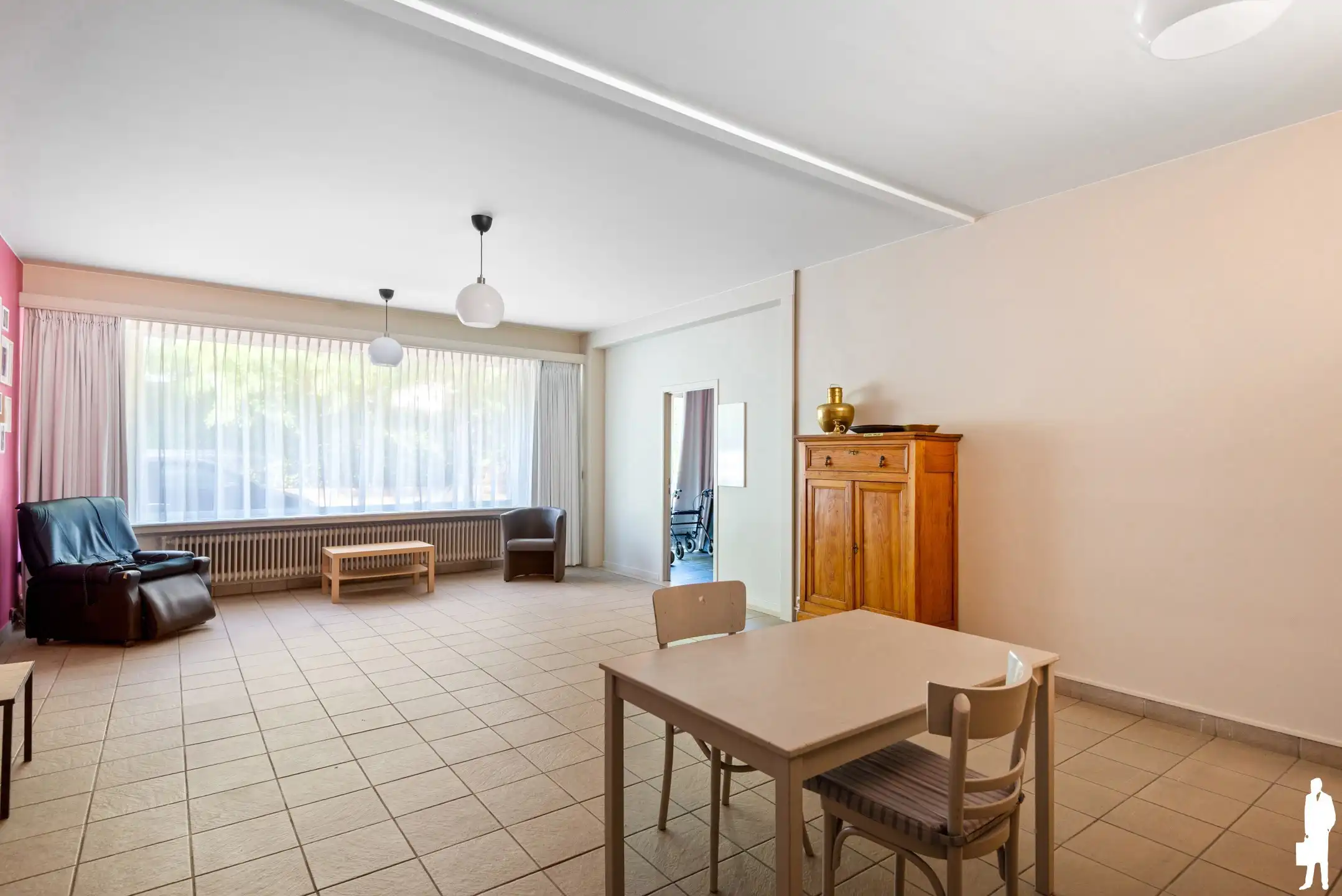 Te renoveren woning met veel mogelijkheden foto 13