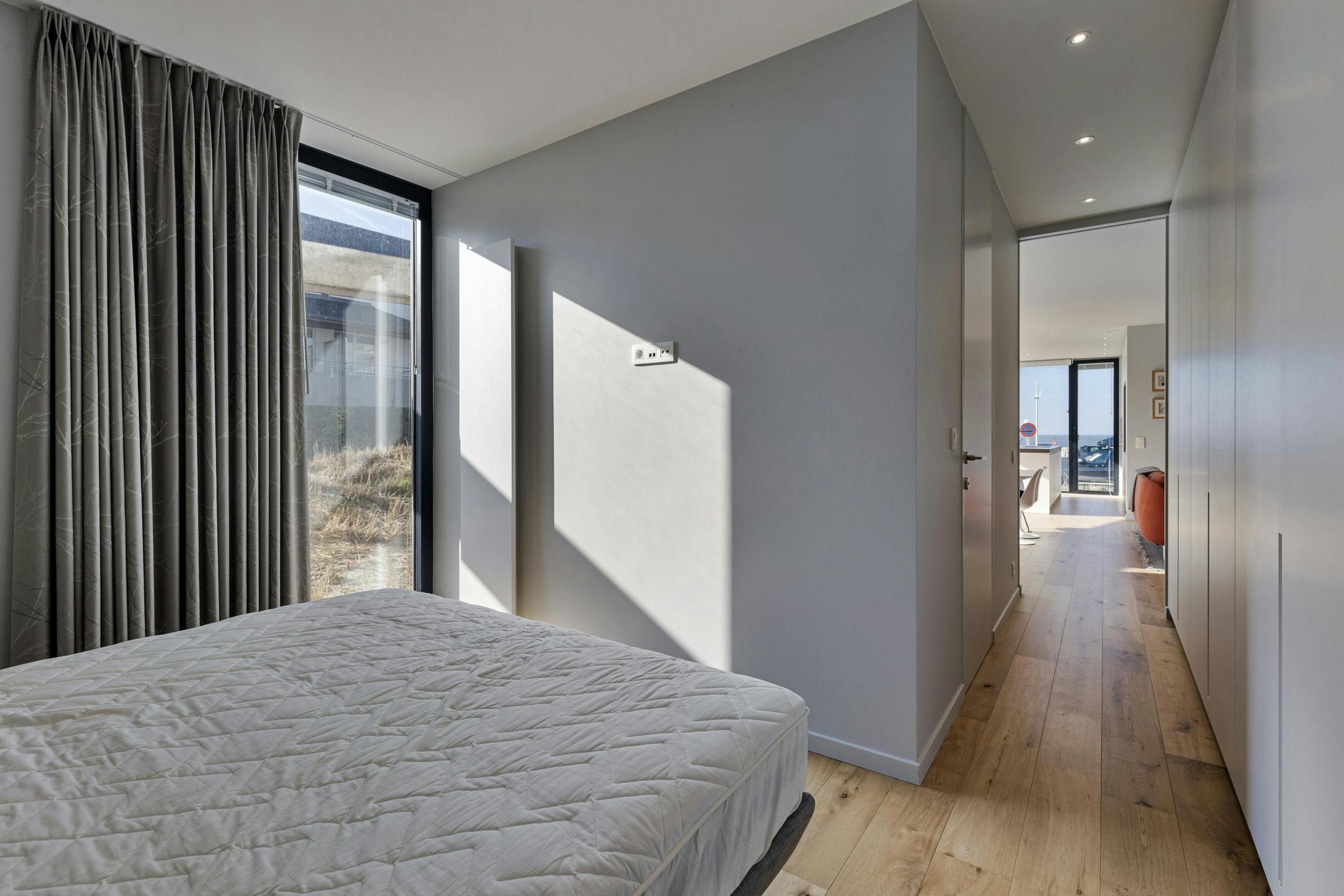 Recent appartement vlakbij zee met 2 slaapkamers in Sint-Idesbald foto 9