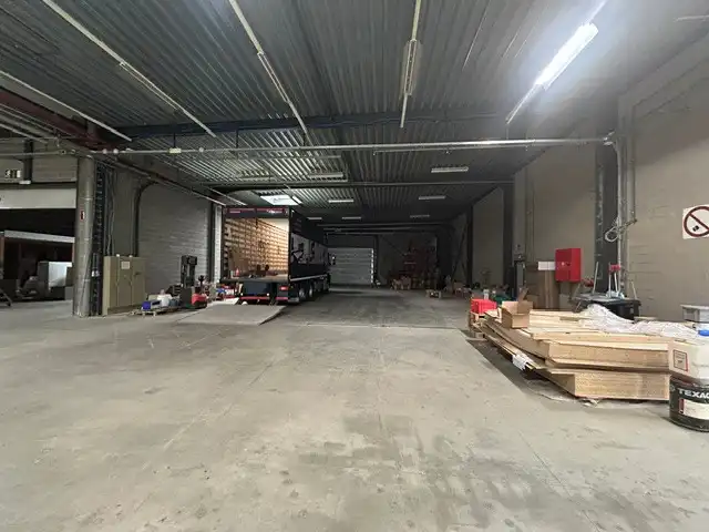 REPRESENTATIEF BEDRIJFSGEBOUW MET KANTOREN EN DUURZAME ENERGIE OP TOPLOCATIE TE HEUSEN - ZOLDER foto 12