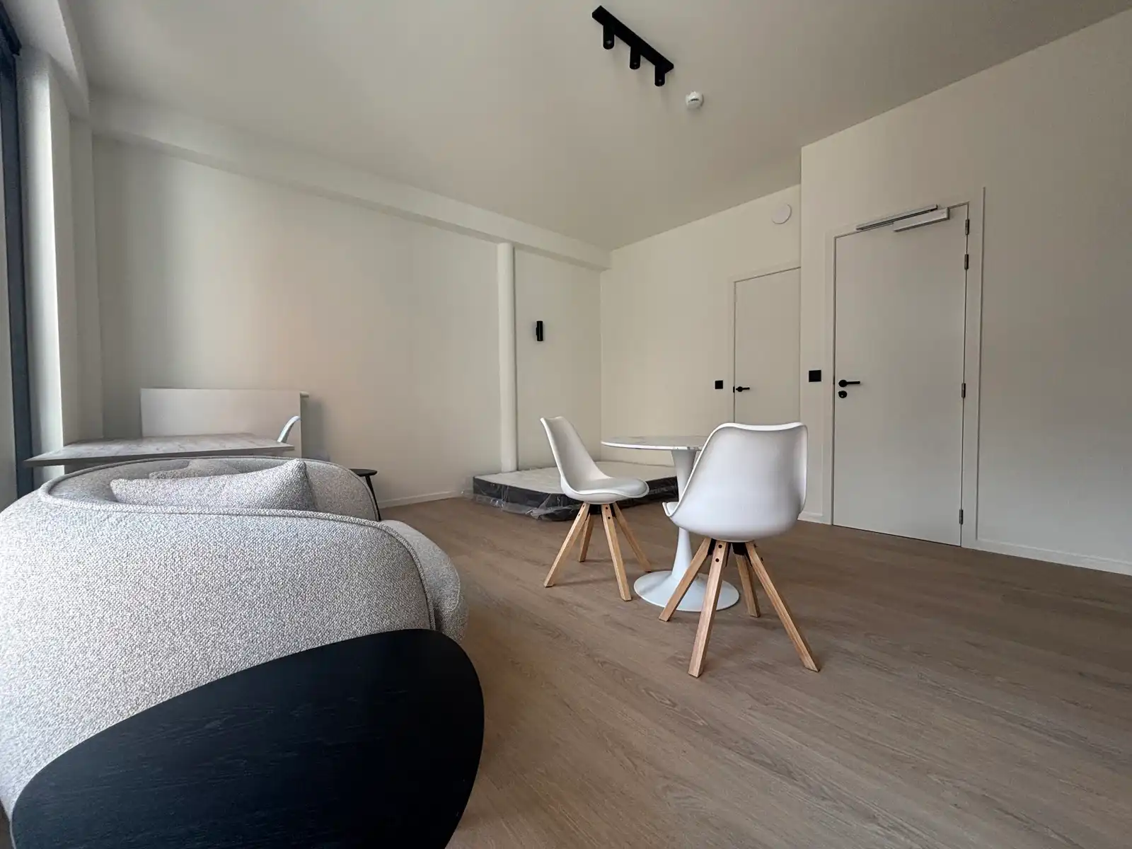 BEMEUBELDE STUDIO'S IN HARTJE LEUVEN foto 4