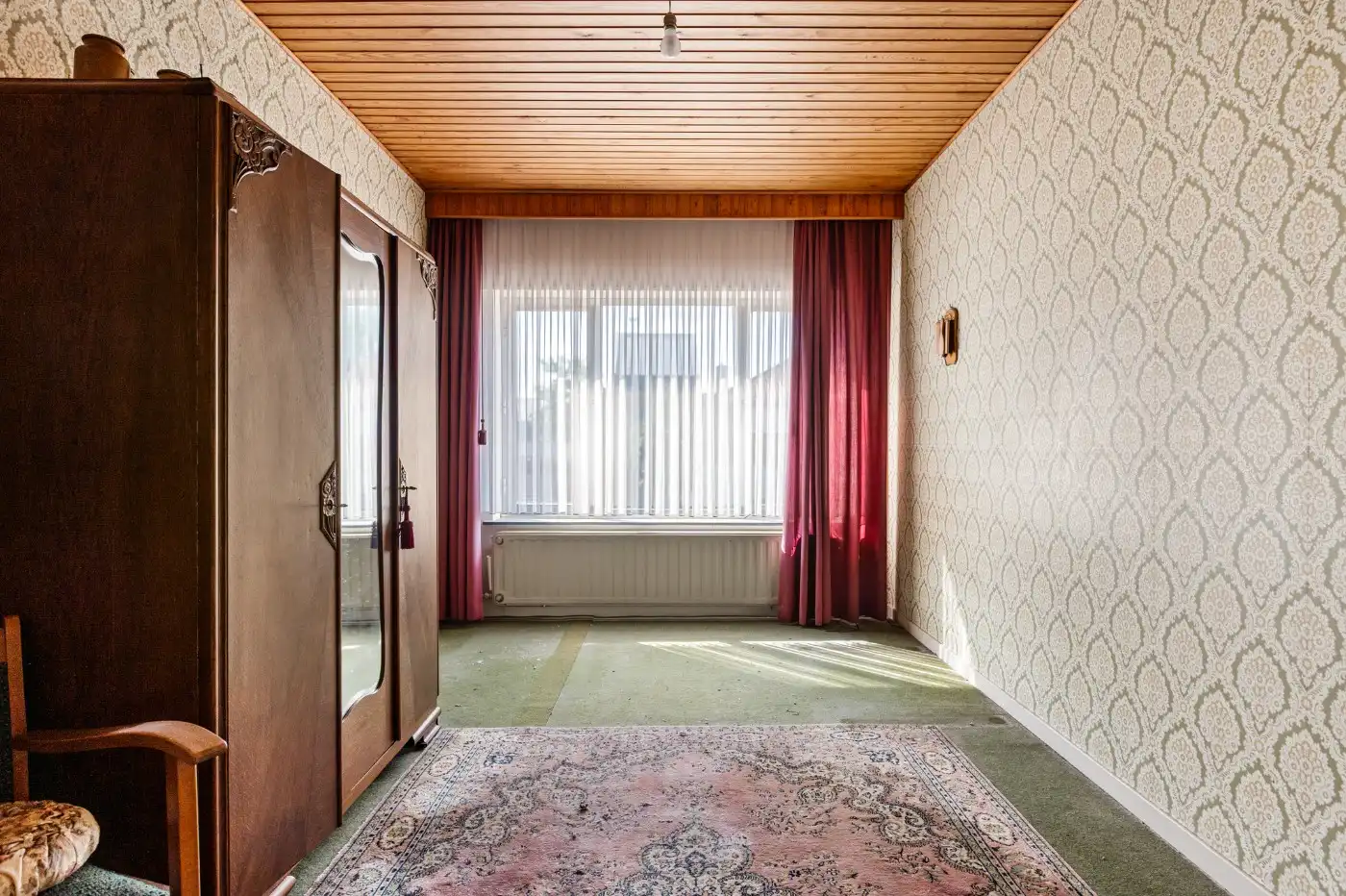 Te renoveren woning met 3 à 4 slpk., garage en tuintje foto 6