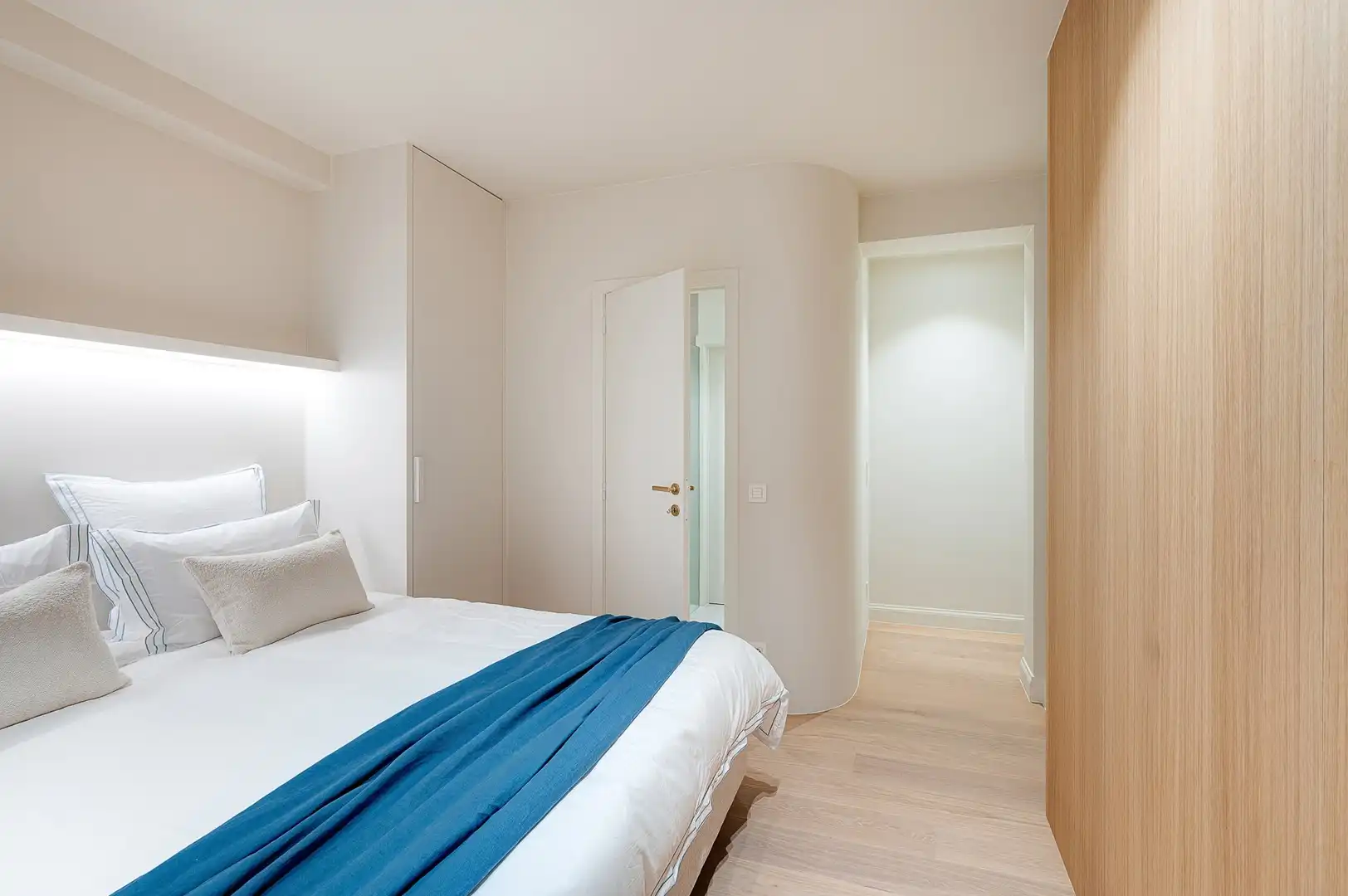 Luxueus gerenoveerd appartement met zeezicht aan Rubensplein. foto 28