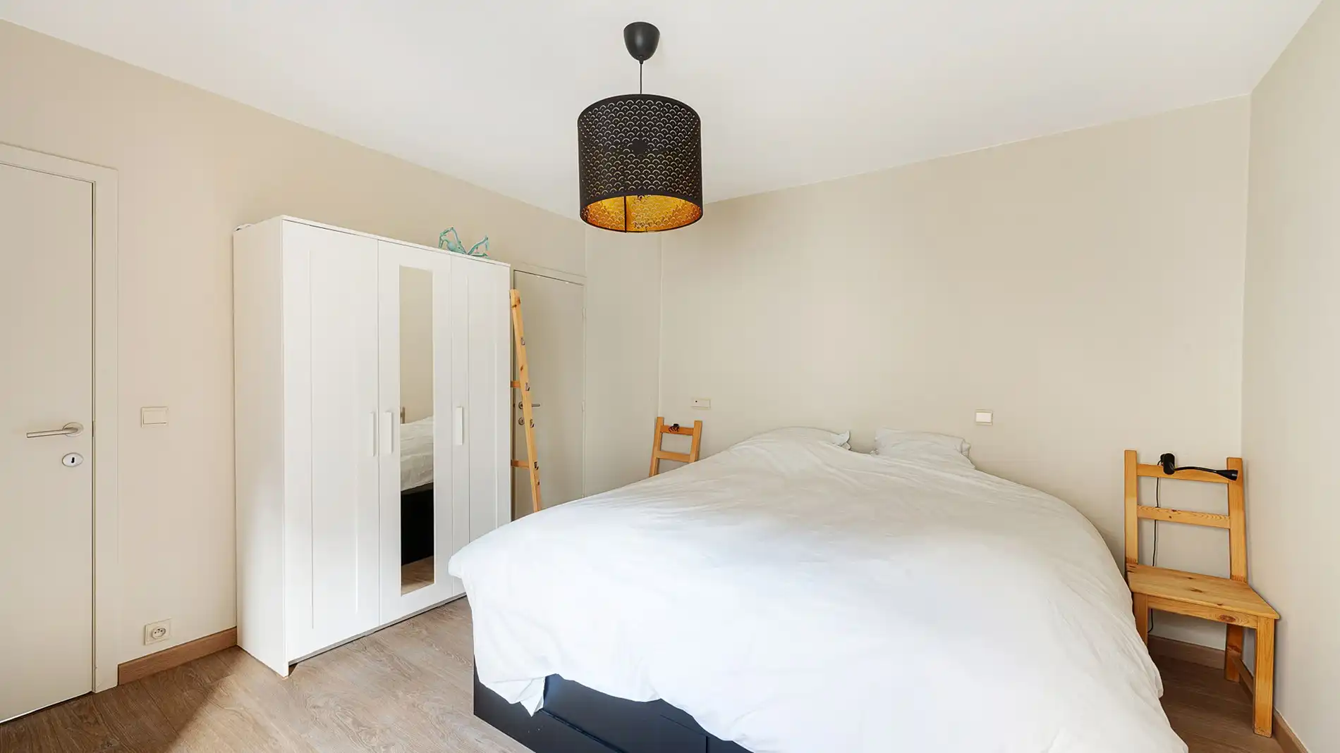 Appartement te koop met 2 slpks. foto 12