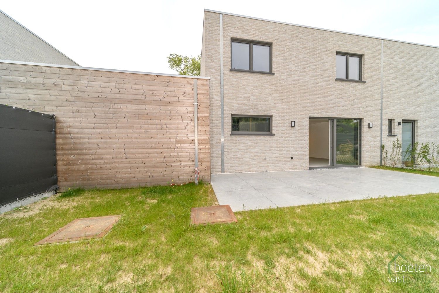 Koksijde/Sint-Idesbald: Energiezuinige en kwalitatief afgewerkte nieuwbouwwoning met 3 slaapkamers, carport en gezellig tuintje op 317m² grondopp. foto 21