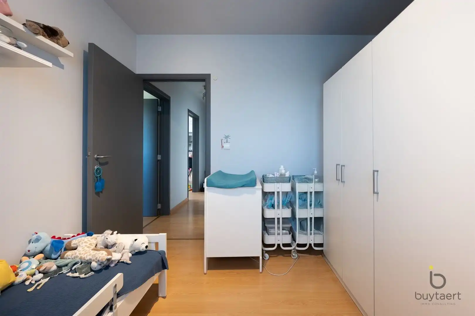 RUIM LICHTRIJK HOEKAPPARTEMENT MET GEZELLIG ZONNETERRAS EN ONDERGRONDSE AUTOSTAANPLAATS! foto 21