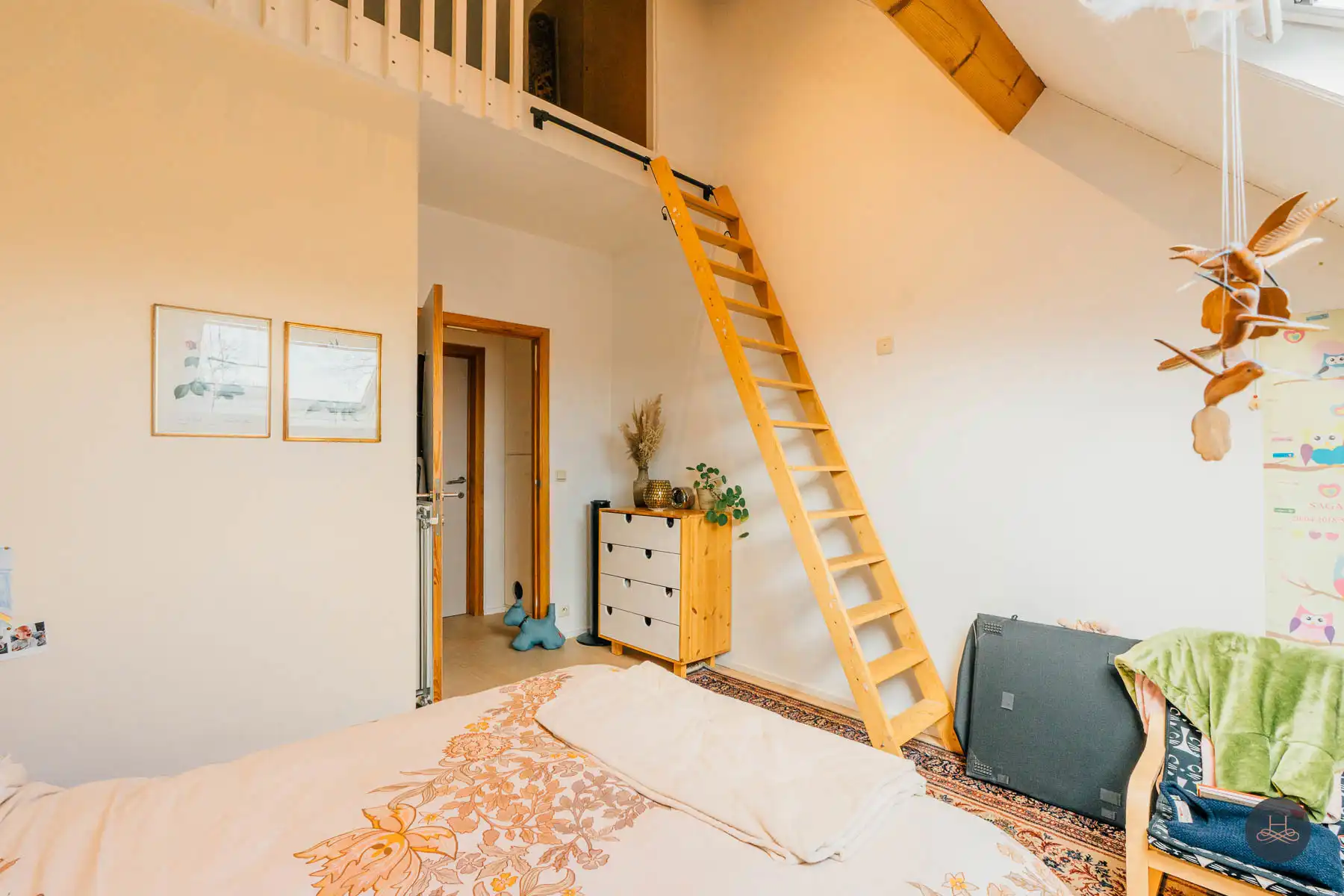 Uniek, instapklaar appartement met grote tuin op toplocatie foto 16