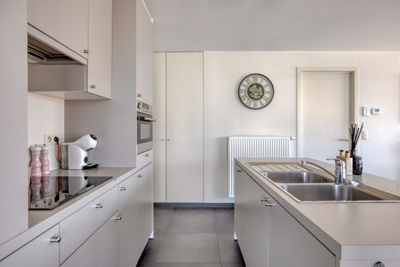 Mooi appartement met 2 slaapkamers in centrum Wevelgem! foto 10