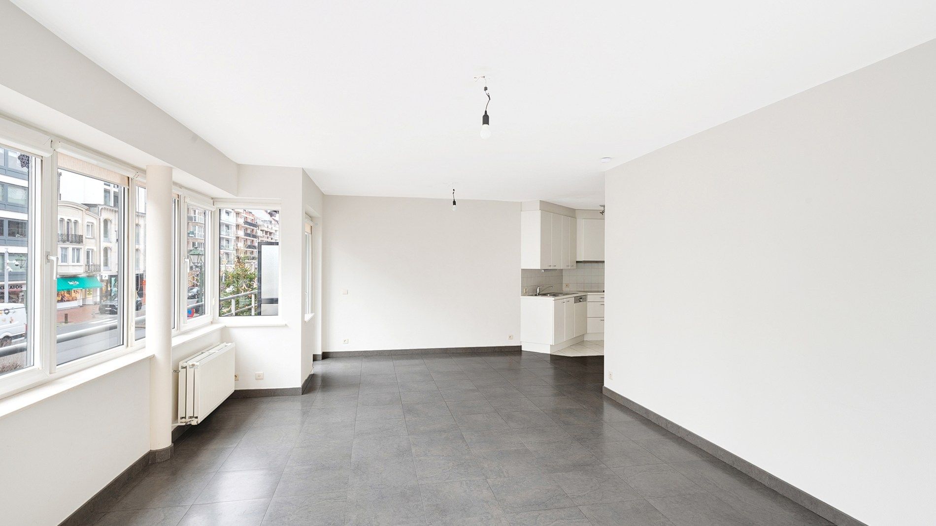 Hoekappartement met 2 slaapkamers in de Lippenslaan foto 6