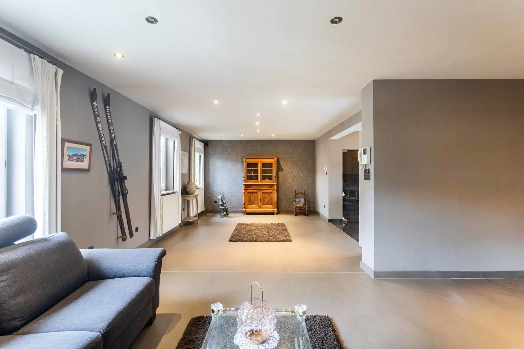 Polyvalente woning met tuin:  momenteel 2 appartementen garage en groot magazijn! foto 12