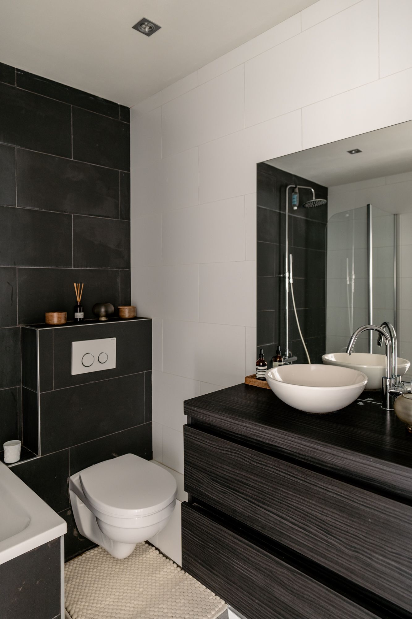 Appartement in gebouw met één van de meest iconische gevels in Antwerpen foto 17