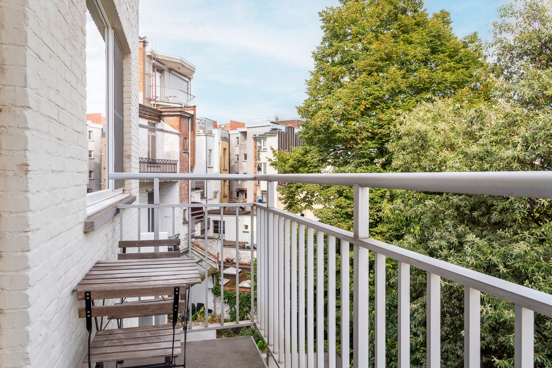 Stijlvol tweeslaapkamer appartement met terras nabij Zuid foto 12