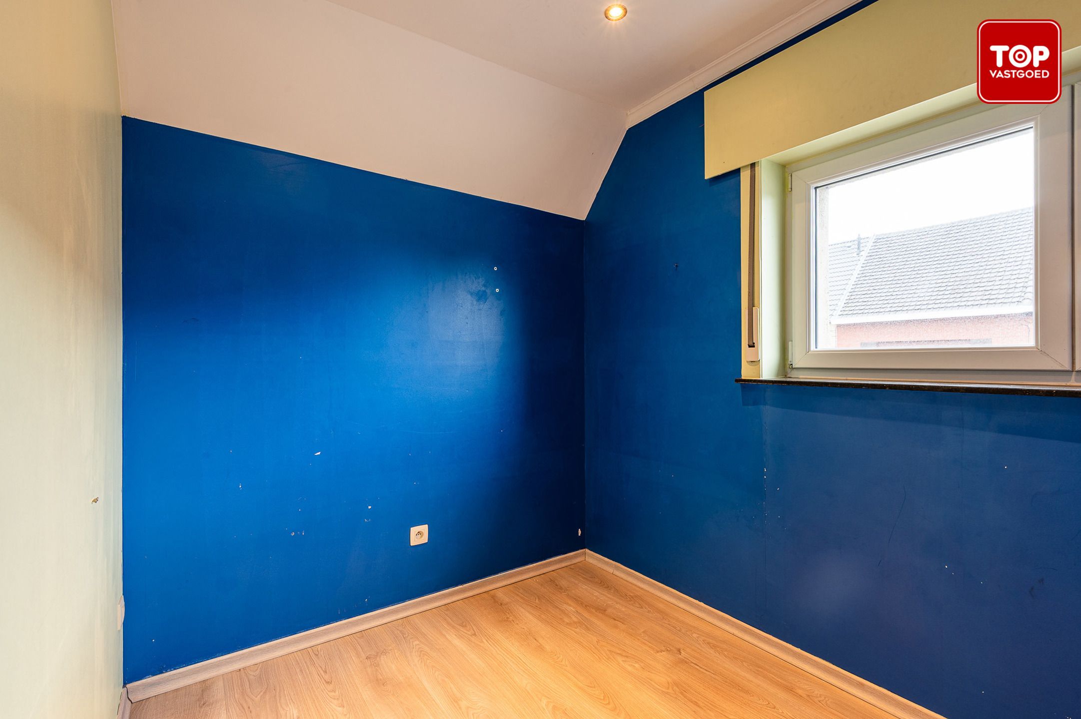 Halfopen woning met 4 slaapkamers, grote tuin en  ruime garage foto 11