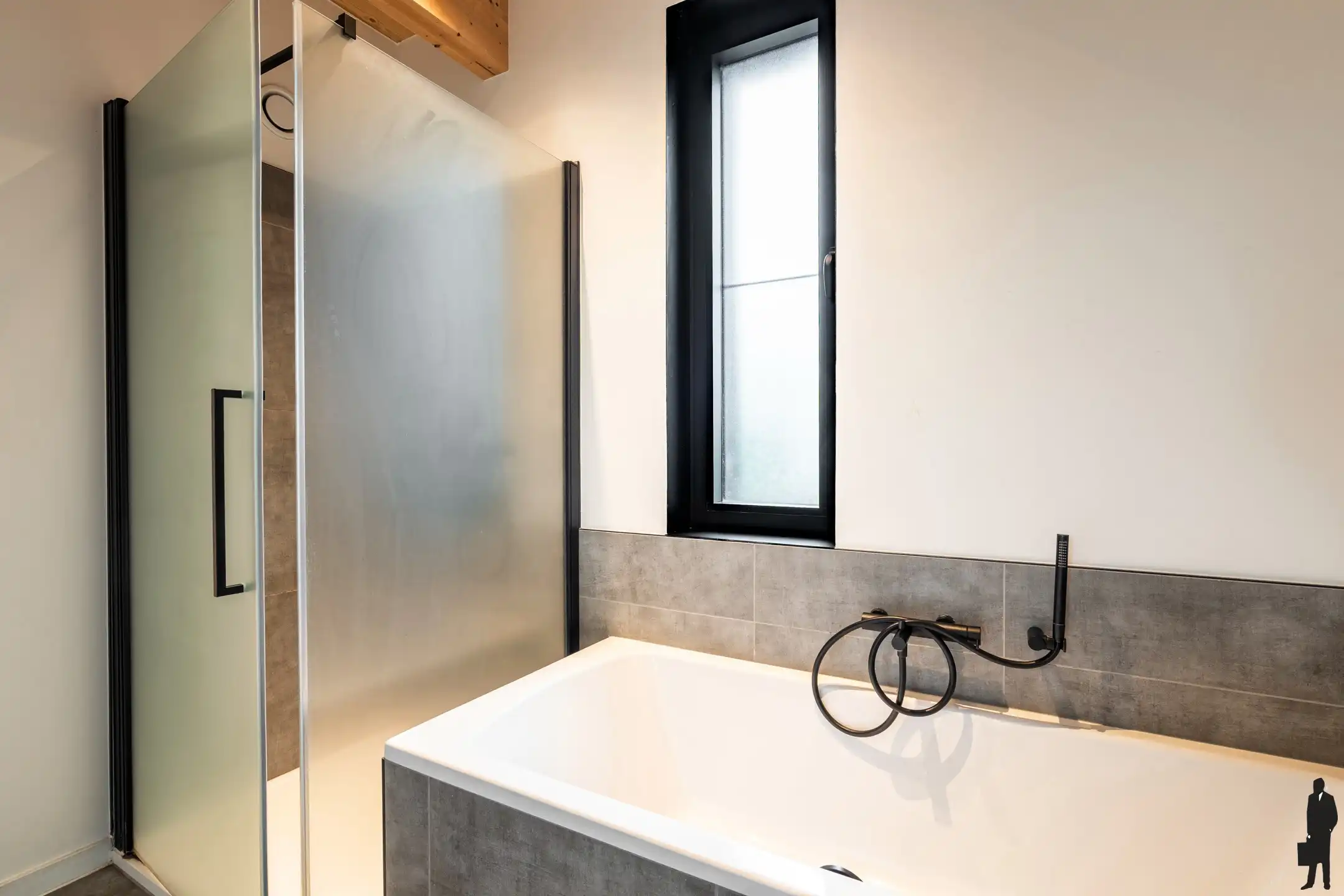 Elegante, energieneutrale woning aan registratierechten (!) foto 23