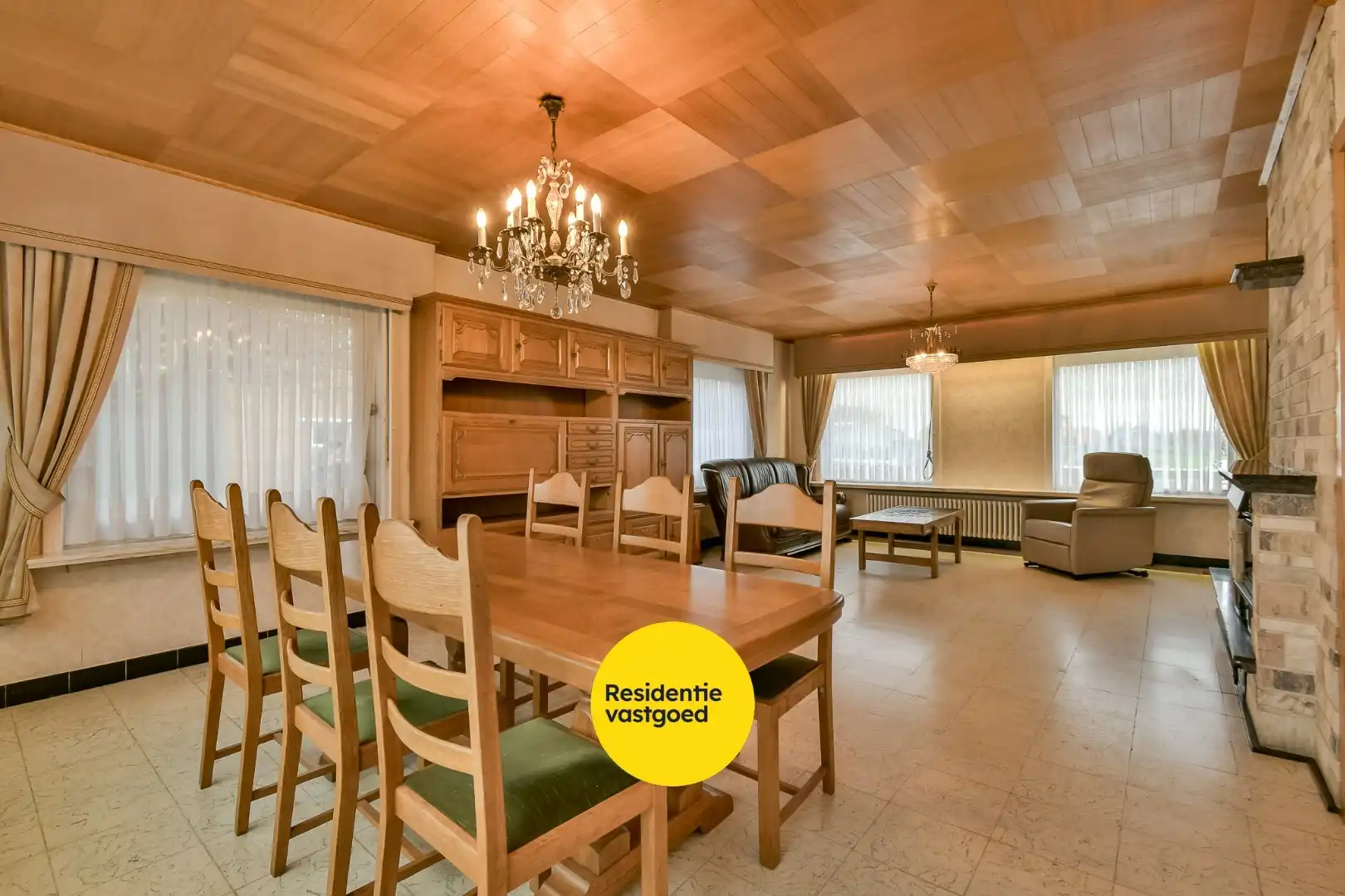 Statige woning met ruime loodsen in Kortemark! foto 8