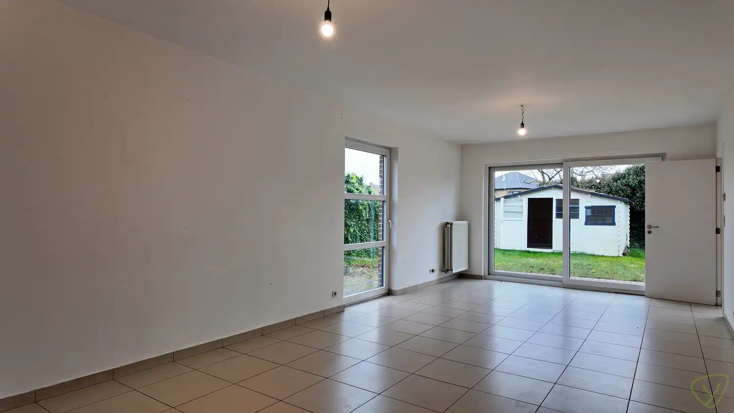 Moderne en gezellige gezinswoning gelegen te Adegem! foto 2