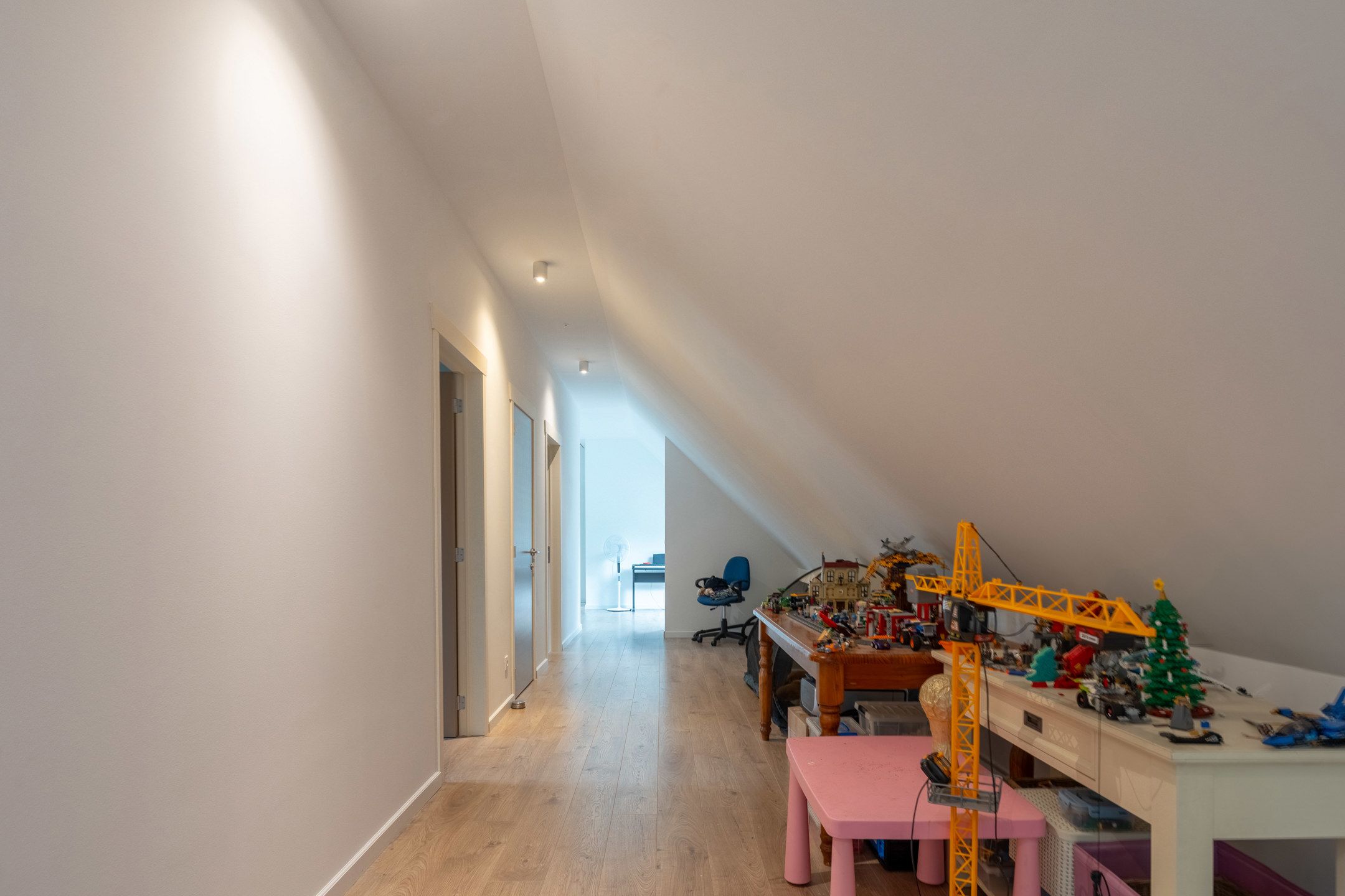 Ruime villa met 5/6 slpks op een perceel van 1.765 m²  foto 34