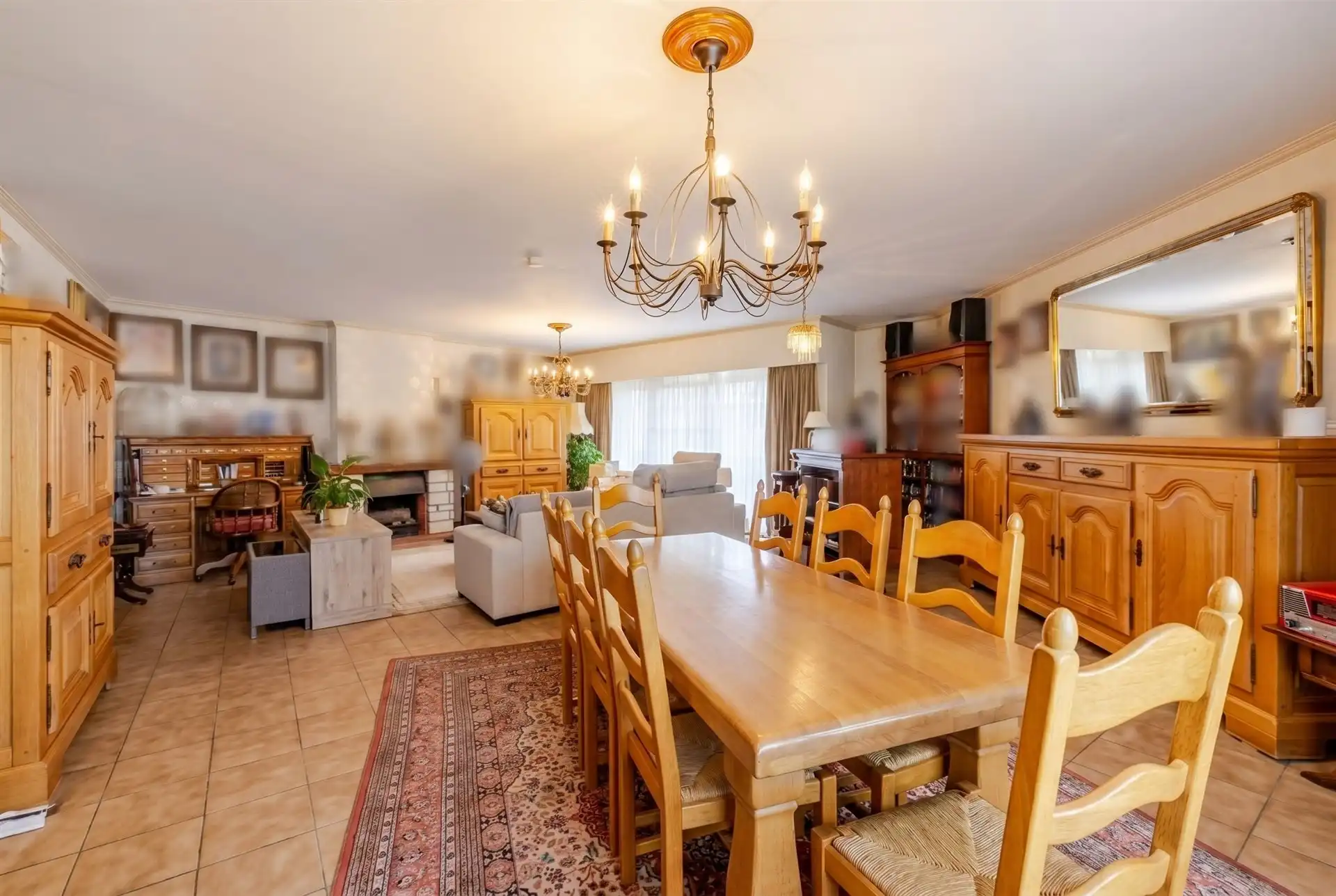 Lichtrijk hoekappartement met 2 slaapkamers in Sint-Niklaas foto 2