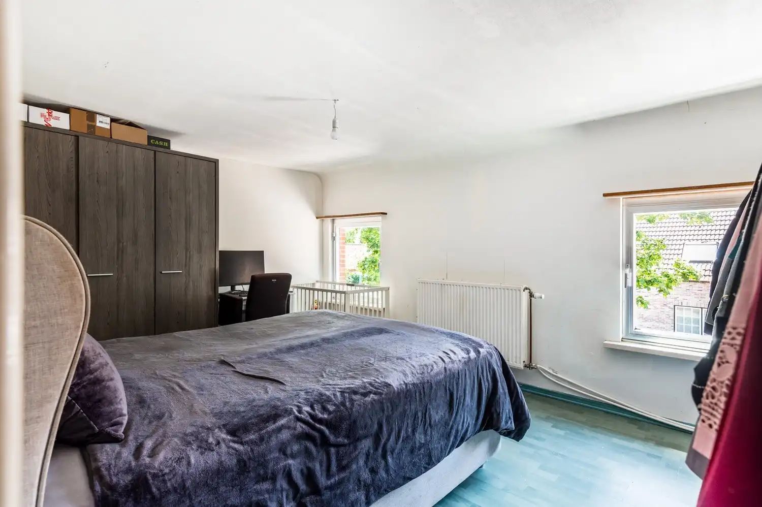Te renoveren woning met veel potentieel in Ranst! foto 13