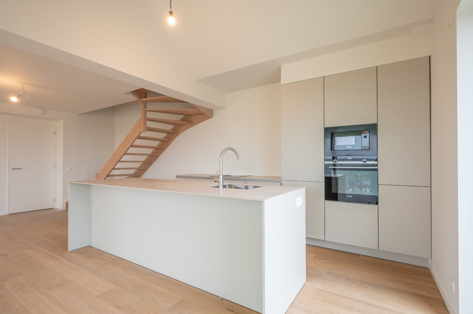 Duplexappartement met zuidoost oriëntatie en ruim terras 10m² foto 4