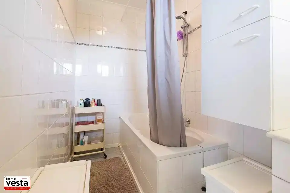 Eénslaapkamerappartement in centrum Sint-Truiden foto 16