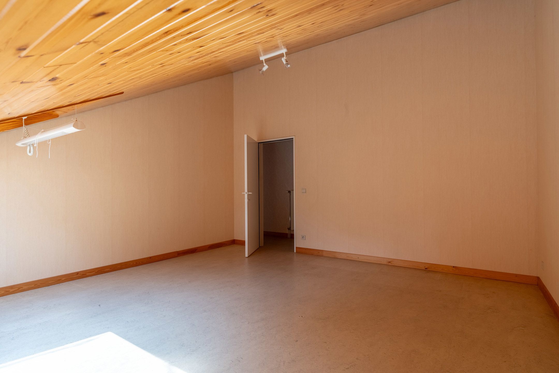 Ruime architectenvilla met 8 slpk's op 1.832 m² te Vosselaar foto 39