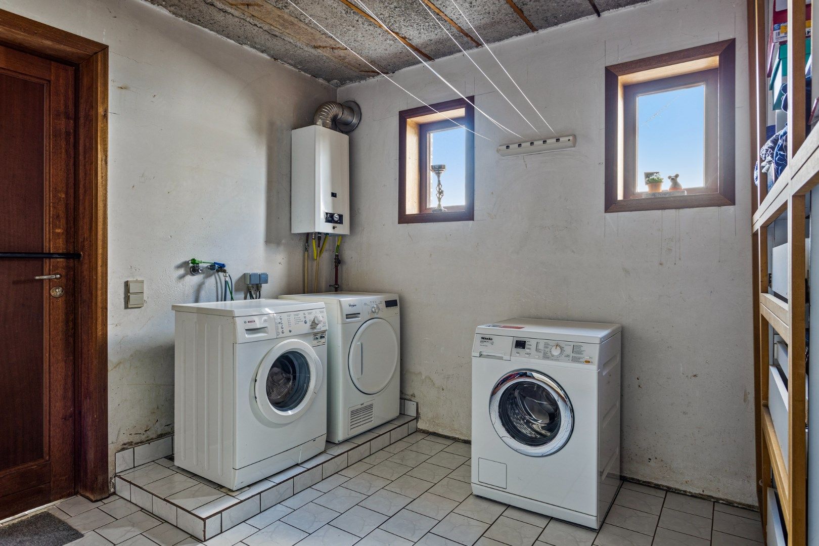 Onderkelderde woning met 4 slpks op 862 m² in een doodlopende straat te OLV Olen ! foto 30