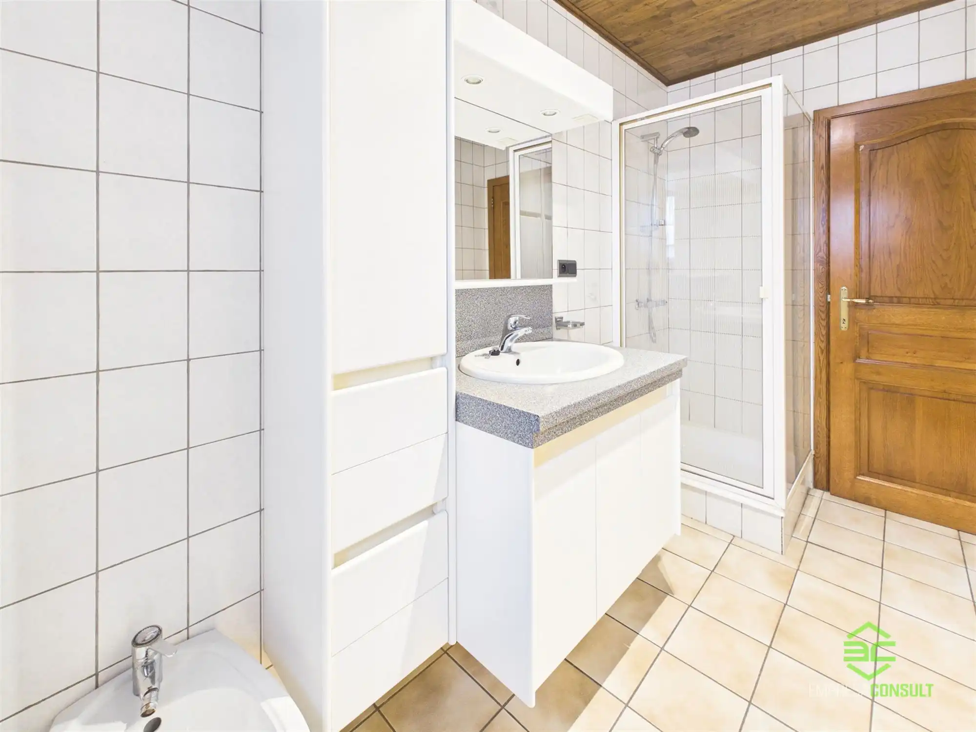 Gelijkvloerse woning met 2 slpk in Runkelen! foto 14