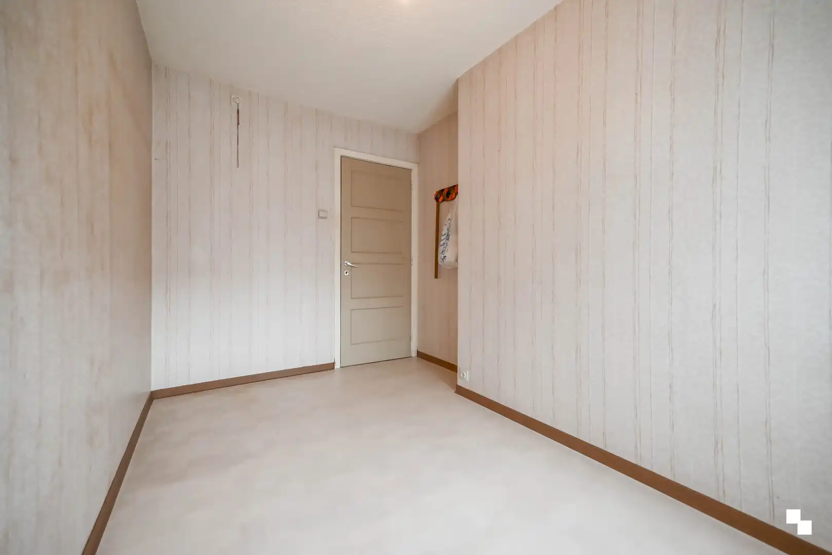 Gezellige, te moderniseren halfopen woning in rustige buurt te Izegem foto 27