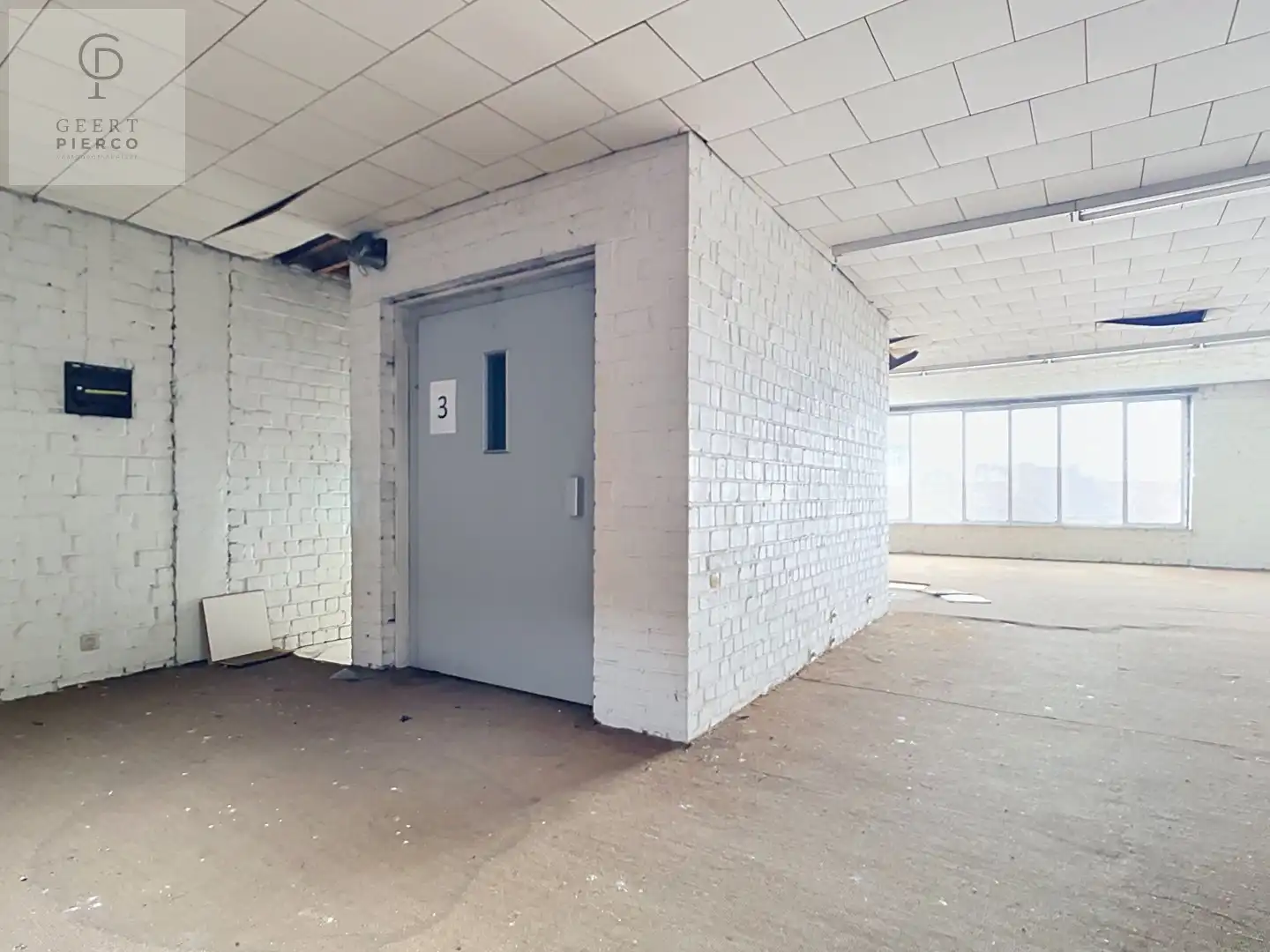 Opbrengsteigendom met commerciële huurder en uitzonderlijk ontwikkelingspotentieel foto 12
