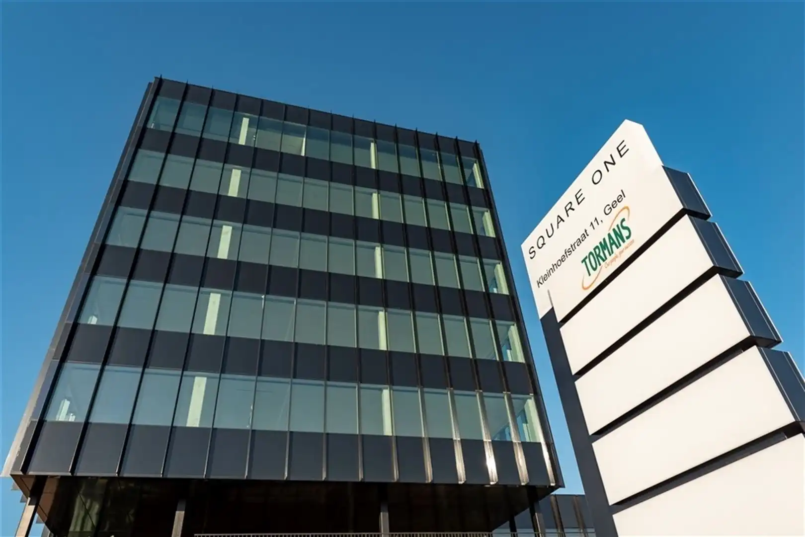 Nieuwbouwkantoren in Square One met lichtinval foto 2