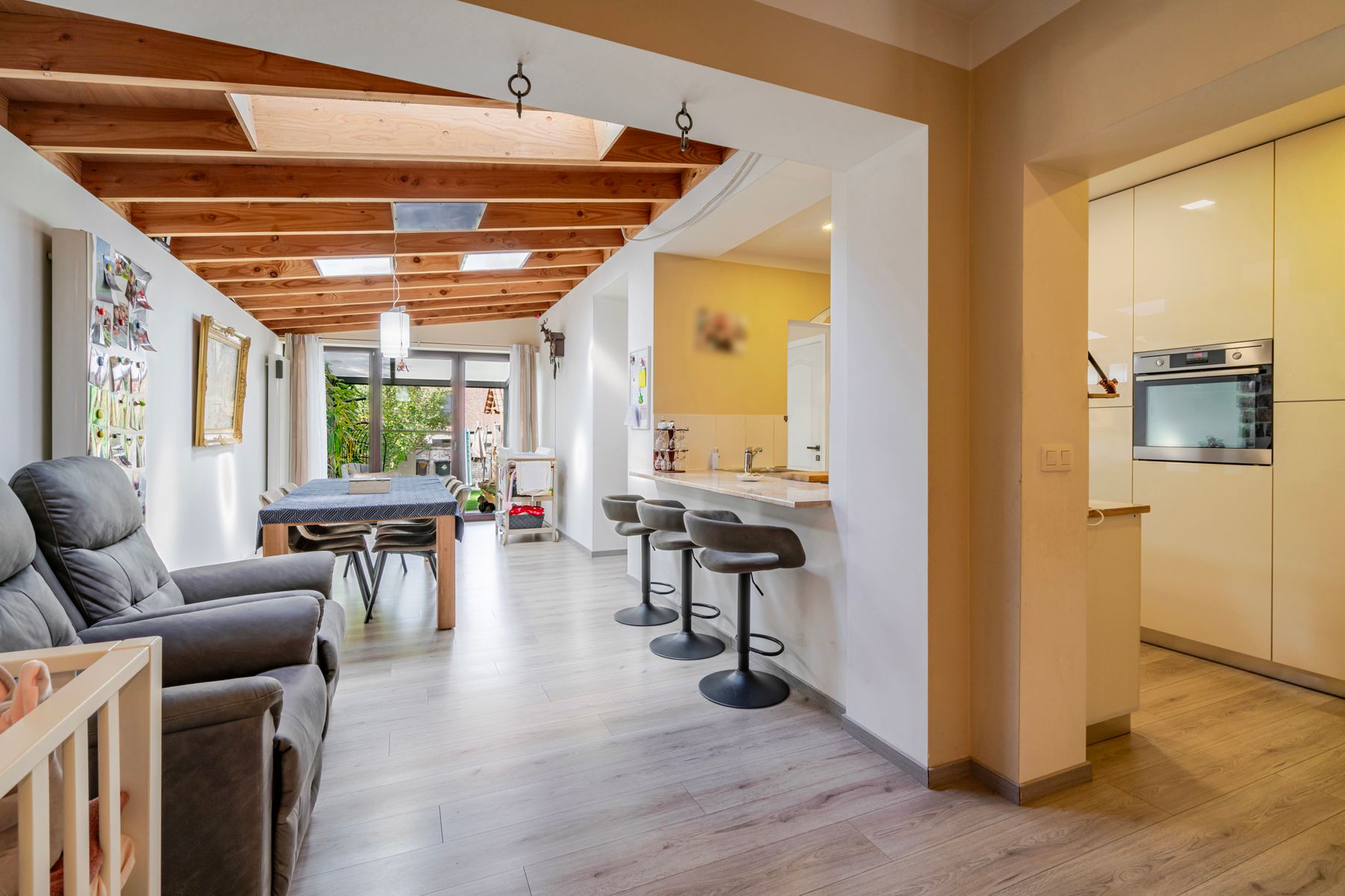 Instapklare woning met 6 slaapkamers en 2 badkamers  foto 4