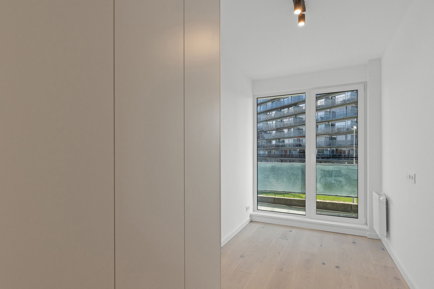 Hoogwaardig 2-slpk appartement op centrale ligging te Gent foto 13