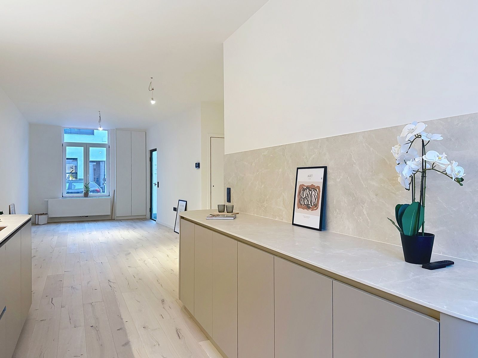 Stijlvol gerenoveerde arbeiderswoning met moderne allure foto 8