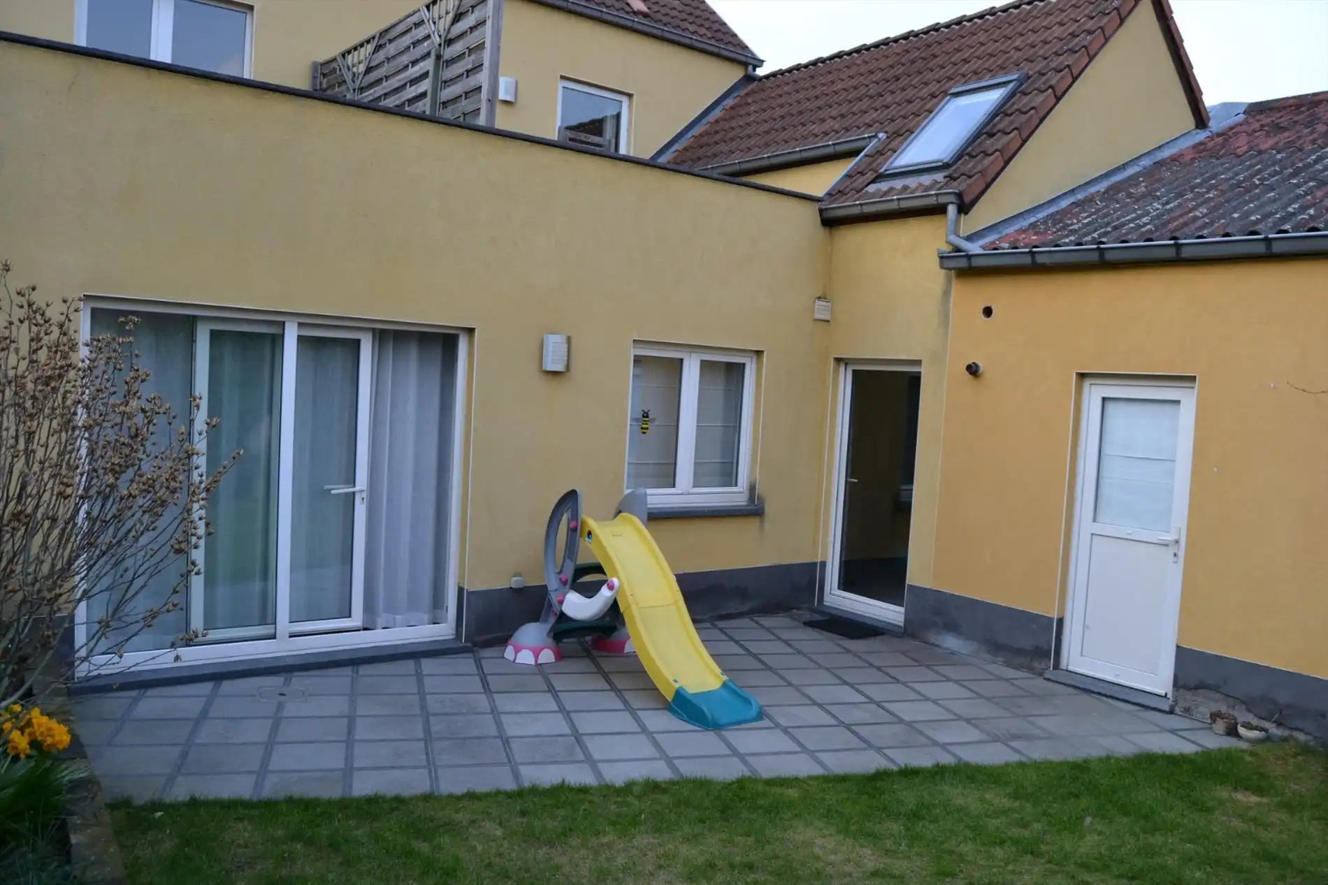 een ruim GLVL.-appartement in centrum van Elewijt foto 8