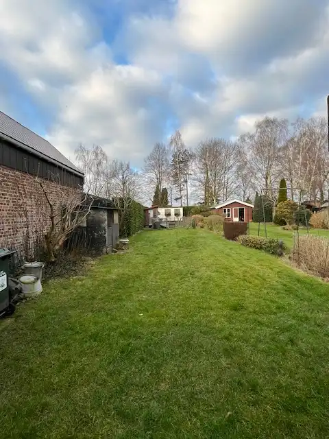 Stuk bouwgrond van 417 m² voor gesloten bebouwing, naast nr. 44  (breedte stuk grond +/- 8m). foto 4